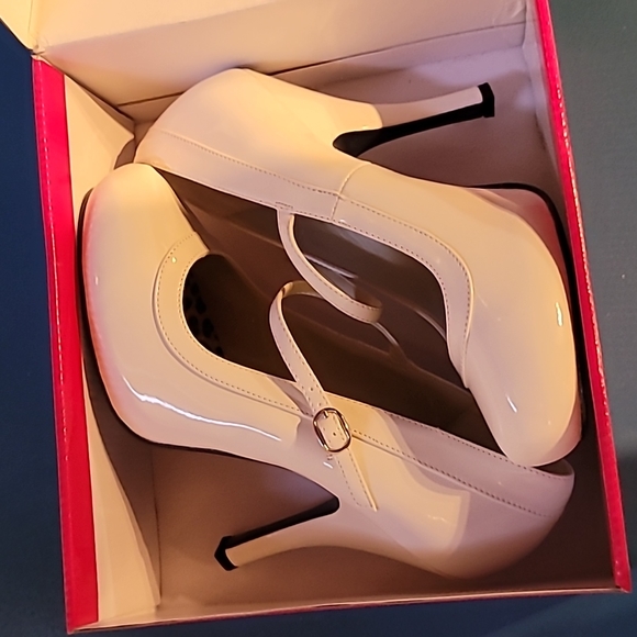 Funtasma Shoes - Platform Heels sz 10